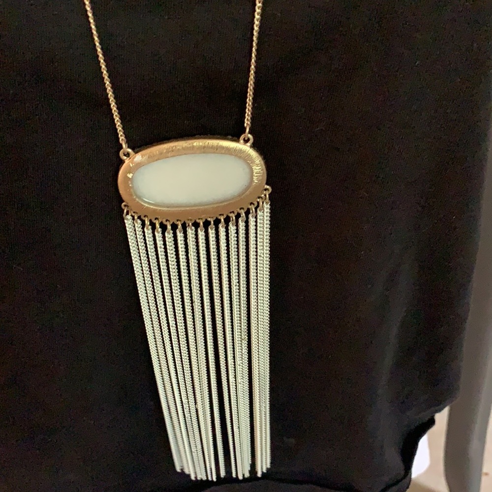 Necklace with silver /tassel - Picture 3 of 4